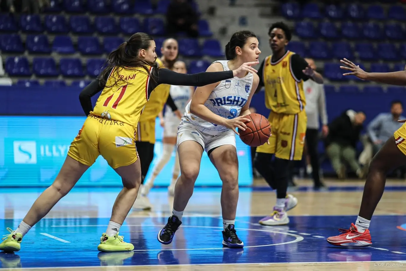 Pamje nga ndeshja mes Prishtinës dhe Peja 03